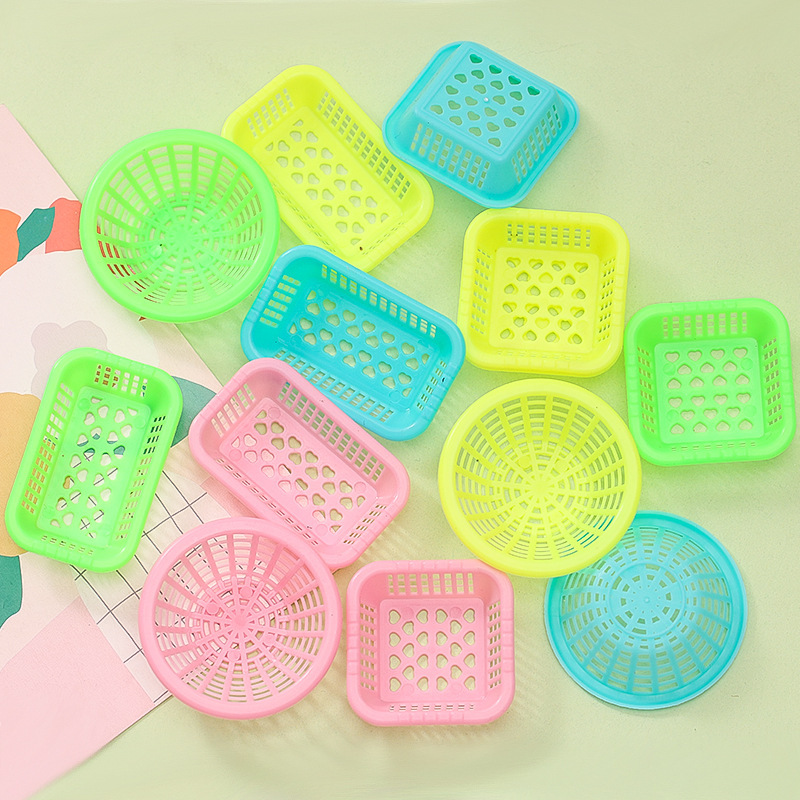 Kitchen Gadgets For Kids - 15 قطعة من صناديق وصواني مصغرة،