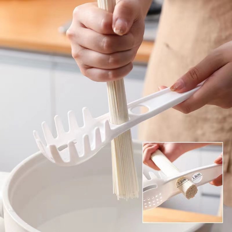 ملعقة نودلز متعددة الوظائف مع  - مراجعة Kitchen Gadgets Pasta وسعره