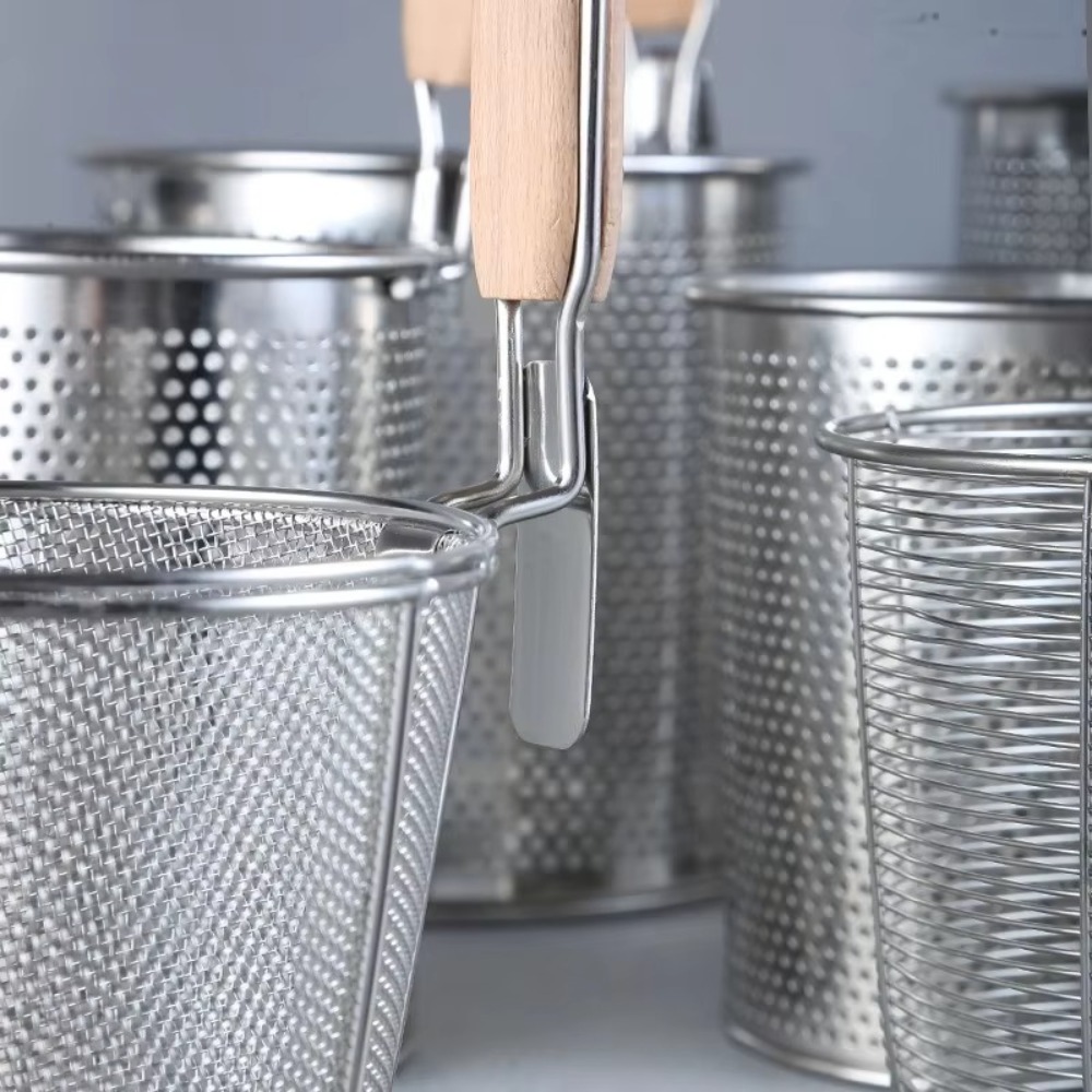 سميكة الفولاذ المقاوم للصدأ قم - مراجعة Kitchen Gadgets Pasta وسعره