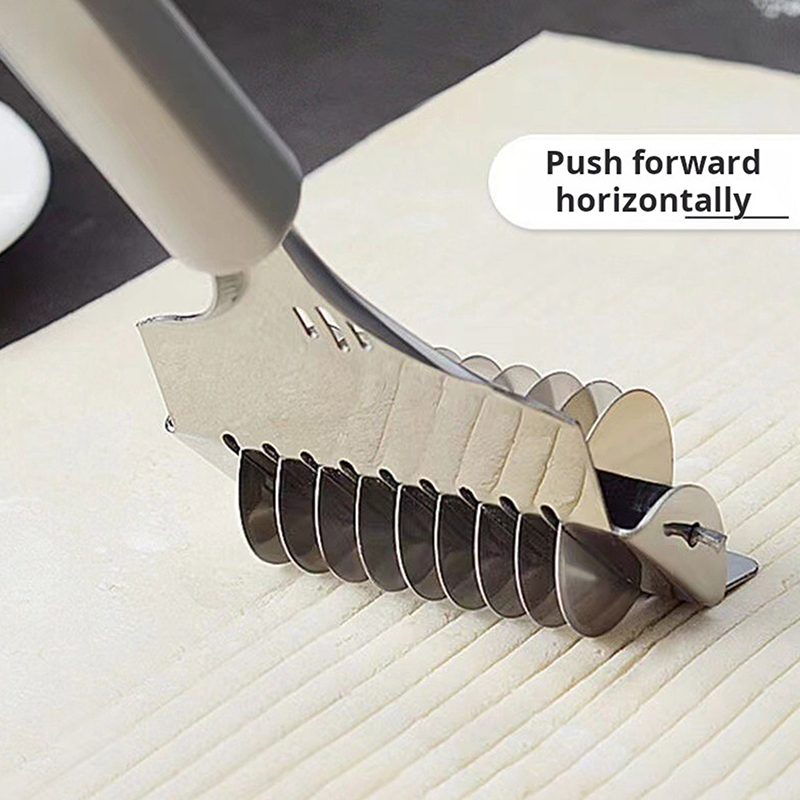 قطاعة سباغيتي يدوية من الفولاذ - مراجعة Kitchen Gadgets Pasta وسعره