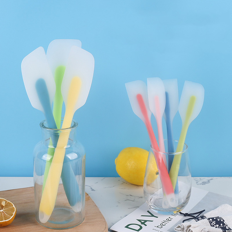 مكشطة سيليكون مرنة بحجمين، مقا - مراجعة Kitchen Gadgets You Must Have وسعره