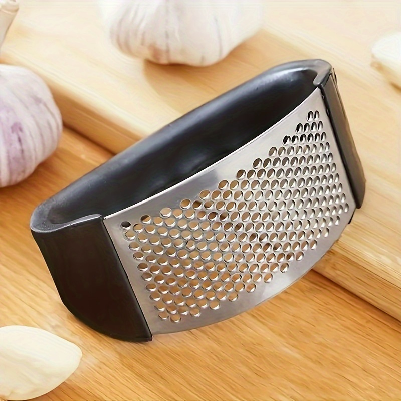مفرمة ثوم يدوية من الفولاذ الم - مراجعة Manual Garlic Press وسعره